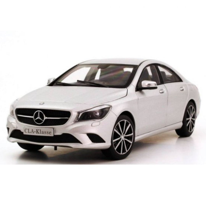 Mercedes Benz CLA Klasse - 1/18 - Prata